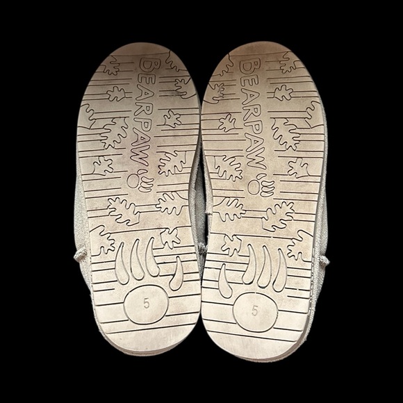 BearPaw Light Beige/Tan Suede Boots Youth Size 5 US - Picture 6 of 10